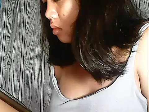 Snapshot of Yours_AsianPinayGirl18 chatting on 07.30.26 Yours AsianPinayGirl18 online show from 07.30.26