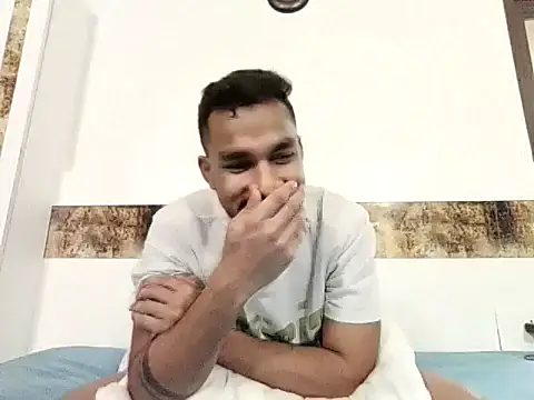 Snapshot of Desihotboy990 chatting on 06.24.26 Desihotboy990 online show from 06.24.26