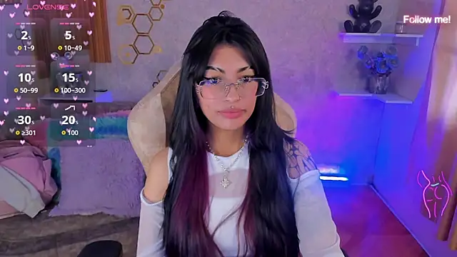 mia smoke  online show from 06.12.26
