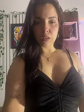 Snapshot of AngeliqueBoyer__ chatting on 07.31.26 AngeliqueBoyer online show from 07.31.26