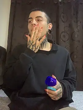  valentinoooo online show from 08.01.26