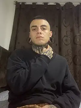  valentinoooo online show from 08.04.26