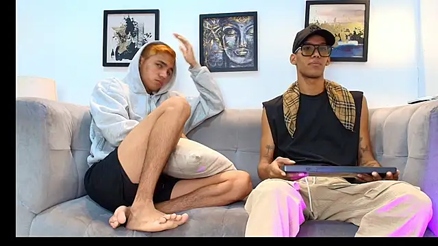 Snapshot of RED_BOYS_XXX chatting on 06.16.26 RED BOYS XXX online show from 06.16.26