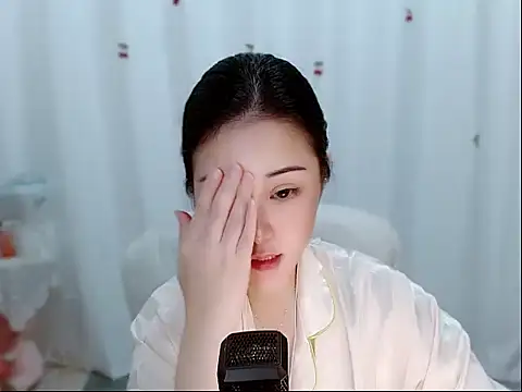 Amy-cnbaby online show from 05.18.26