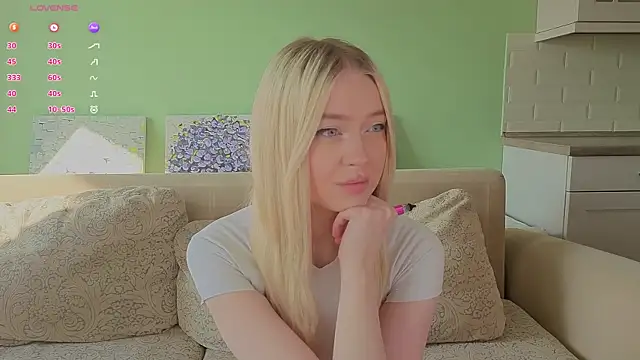 Chanelbayerr online show from 05.08.26