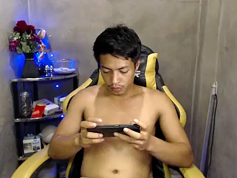 Snapshot of Pinoy_Morino chatting on 04.30.26 Pinoy Morino online show from 04.30.26