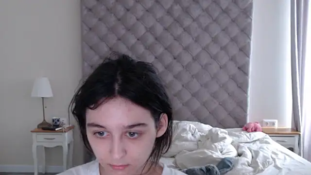 Snapshot of cute_lilia chatting on 05.27.26 cute lilia online show from 05.27.26