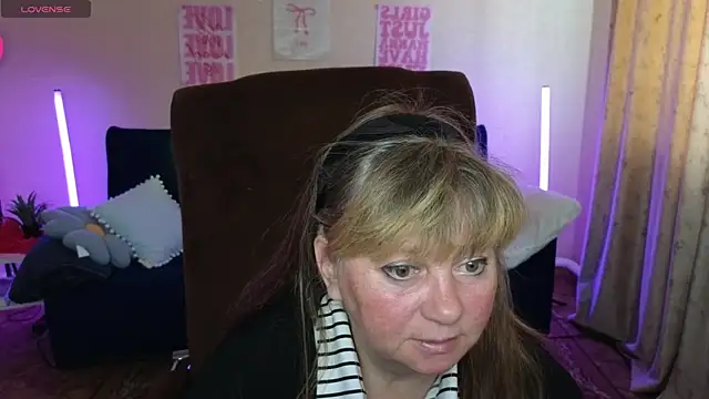 Melania Cook online show from 05.16.26
