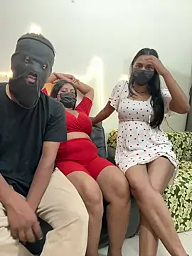 MUSKANHOTCOUPLE online show from 05.12.26