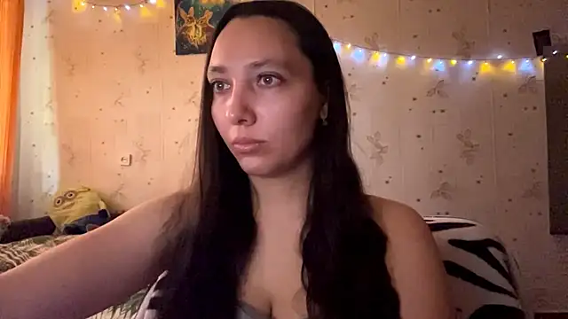 Snapshot of SheeringGape chatting on 06.19.26 SheeringGape online show from 06.19.26