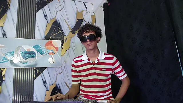 GOLDEN 2026 online show from 06.12.26