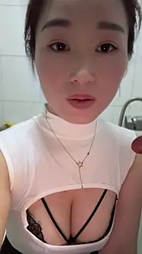 Snapshot of JJ8521 chatting on 07.30.26 JJ8521 online show from 07.30.26