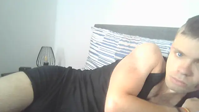 Snapshot of sexybushguyIvar chatting on 06.09.26 sexybushguyIvar online show from 06.09.26