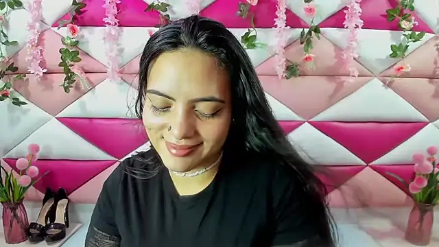 Snapshot of Isabella_Mora_ chatting on 06.06.26 Isabella Mora online show from 06.06.26