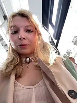 evelvet online show from 05.05.26