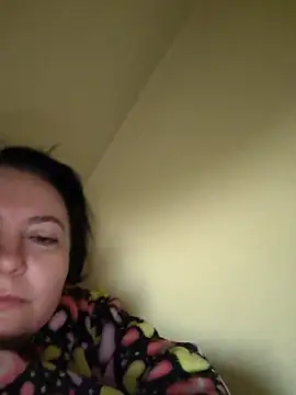 Snapshot of EmmaEmmy40 chatting on 05.14.26 EmmaEmmy40 online show from 05.14.26