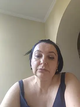 Snapshot of EmmaEmmy40 chatting on 06.26.26 EmmaEmmy40 online show from 06.26.26