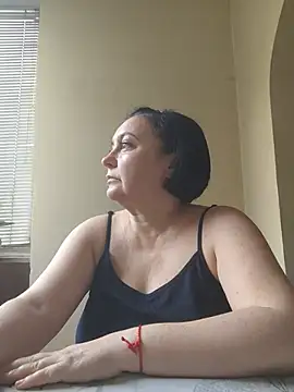 Snapshot of EmmaEmmy40 chatting on 07.02.26 EmmaEmmy40 online show from 07.02.26