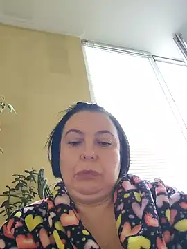 Snapshot of EmmaEmmy40 chatting on 07.14.26 EmmaEmmy40 online show from 07.14.26