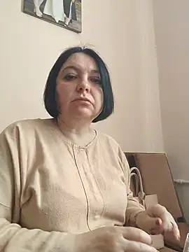Snapshot of EmmaEmmy40 chatting on 07.24.26 EmmaEmmy40 online show from 07.24.26