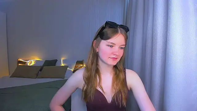 Snapshot of LookEva chatting on 06.09.26 LookEva online show from 06.09.26