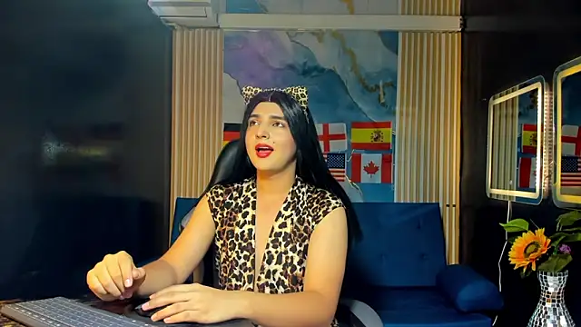 Snapshot of Gaby_Gil_ chatting on 06.13.26 Gaby Gil online show from 06.13.26