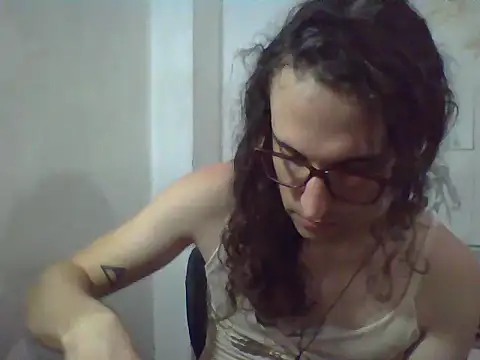 Snapshot of LaCuerva chatting on 06.22.26 LaCuerva online show from 06.22.26