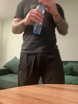 leonmessi3 online show from 06.20.26