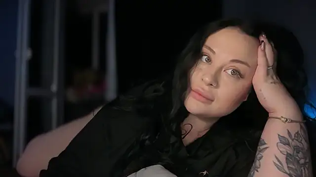Snapshot of Sofi__Si chatting on 06.22.26 Sofi Si online show from 06.22.26