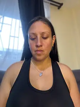 Snapshot of Cloe-Fire chatting on 06.18.26 Cloe-Fire online show from 06.18.26