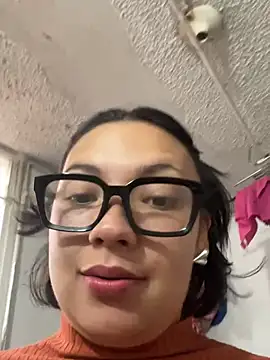 Snapshot of sarita_hos chatting on 06.01.26 sarita hos online show from 06.01.26