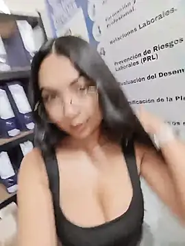 JENNIFER  03 online show from 06.27.26