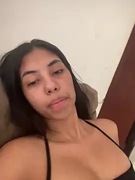 rayssa onlyy online show from 05.05.26