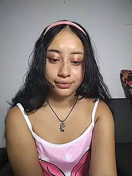 L0lita Emi12 online show from 05.17.26