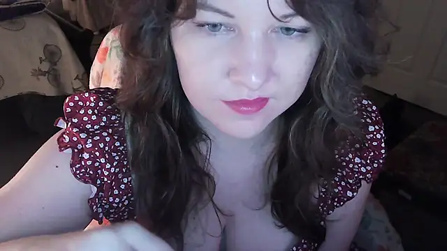 ScarletMaroon online show from 05.05.26