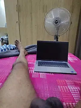 santhoshkannadaboy online show from 05.15.26