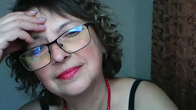 Snapshot of ElizabethGorden chatting on 06.05.26 ElizabethGorden online show from 06.05.26