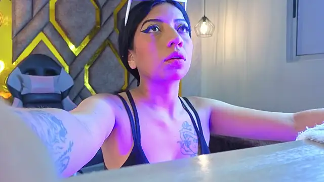 Ey Im simone  online show from 06.06.26
