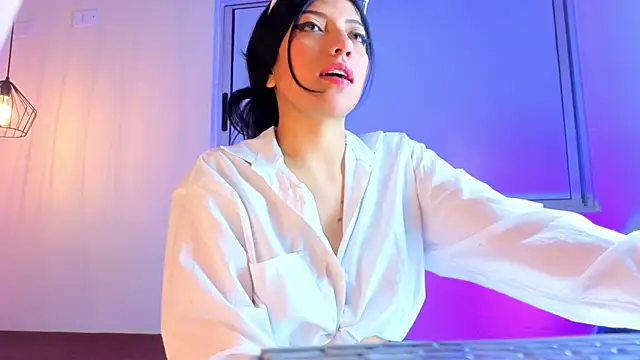 Ey Im simone  online show from 06.18.26