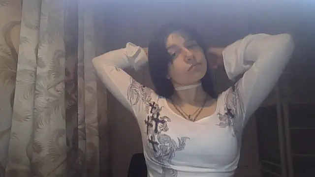 Snapshot of GrayceDeclet chatting on 06.18.26 GrayceDeclet online show from 06.18.26