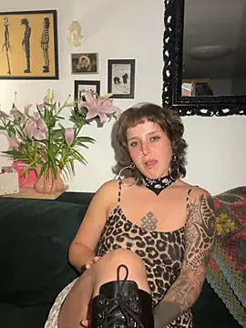 EmilieBraun online show from 06.13.26
