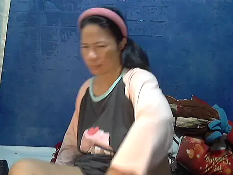 hotchilimom online show from 10.20.25