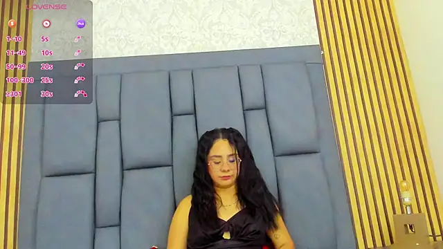 anne adeline online show from 05.05.26