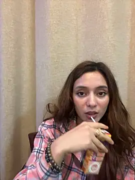 Lilywant online show from 06.14.26