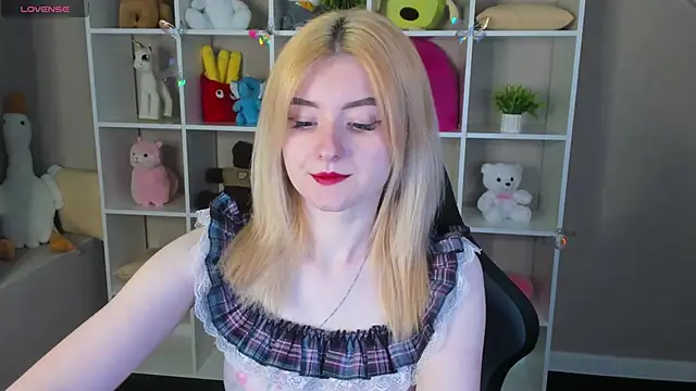 Diiana Daviis online show from 06.03.26