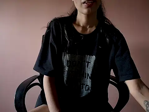 Snapshot of Sexyrossy7 chatting on 06.16.26 Sexyrossy7 online show from 06.16.26