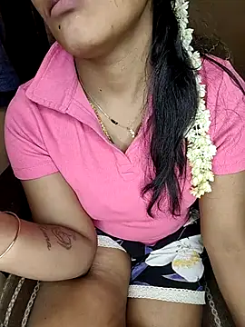 Snapshot of Tamil__Thara003 chatting on 06.28.26 Tamil Thara003 online show from 06.28.26