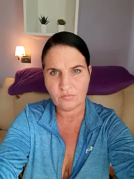 Velvet-Milf online show from 05.15.26