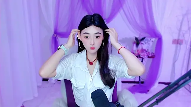 Tili Lucky online show from 05.25.26