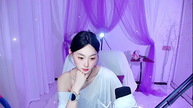Tili Lucky online show from 07.30.26
